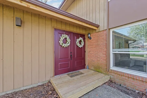 $369,900 | 26 Willow Court, Urbana, IL 61802