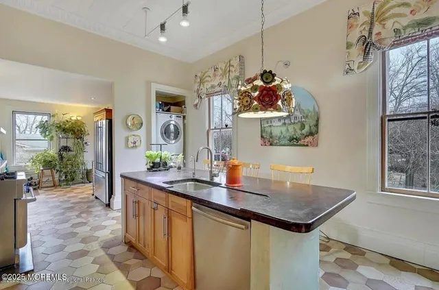 $2,100,000 | 489 Cedar Avenue, West Long Branch, NJ 07764