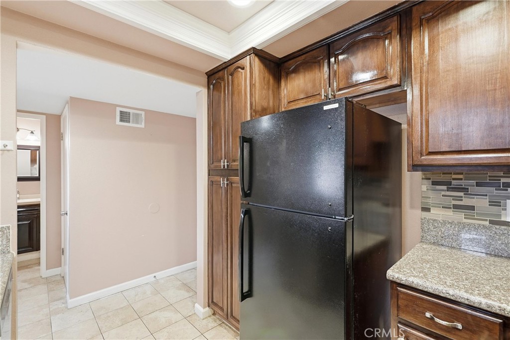 12105 Foster Road, Unit 2 Norwalk, CA 90650 - Photo 11 of 33 Gallery Image 11