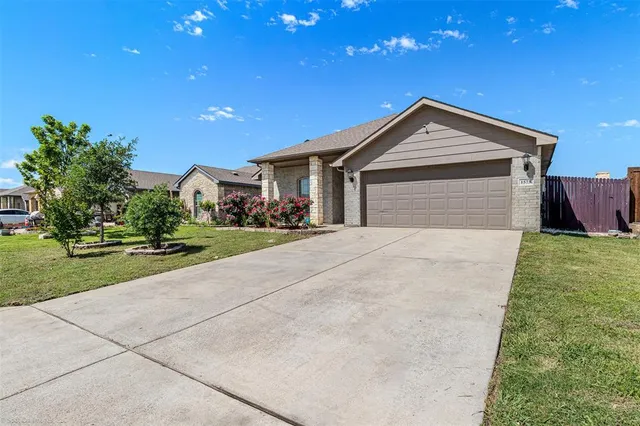 $320,000 | 1573 Portofino Drive, Dallas, TX 75217