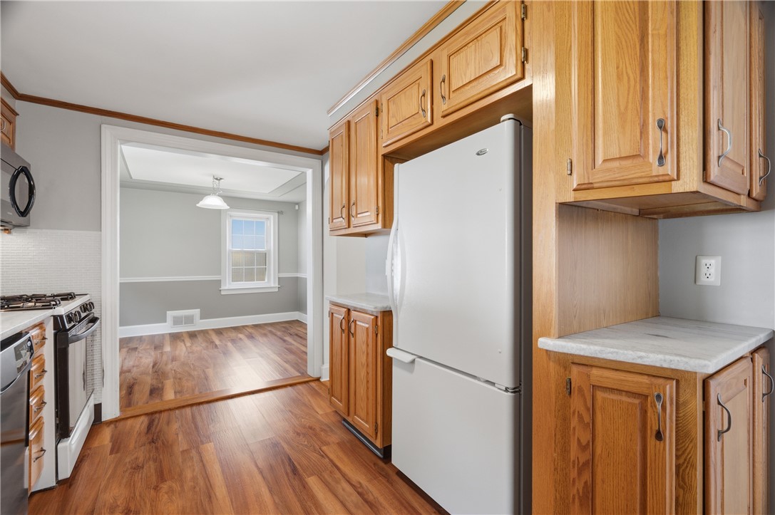 74 Macarthur Road Woonsocket, RI 02895 - Photo 4 of 34 Gallery Image 4