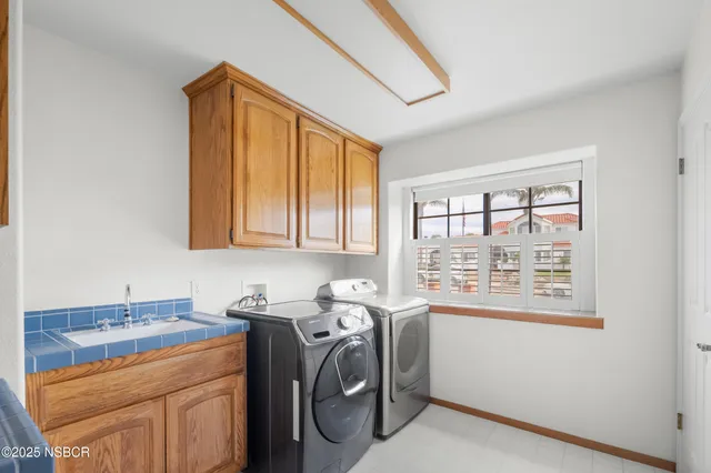 $1,400,000 | 4695 Blackstone Court, Santa Maria, CA 93455