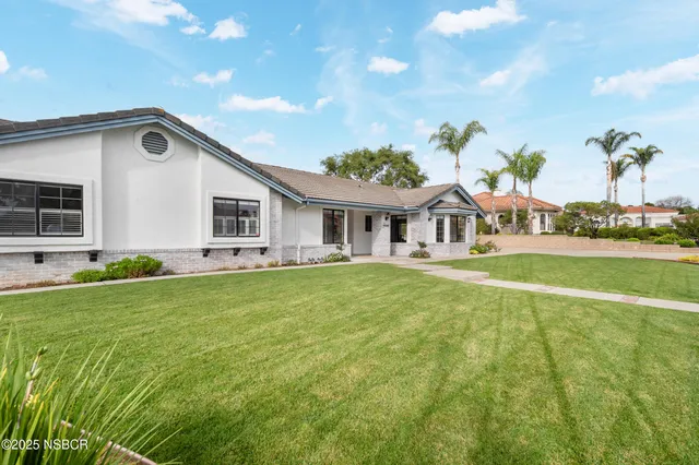 $1,400,000 | 4695 Blackstone Court, Santa Maria, CA 93455