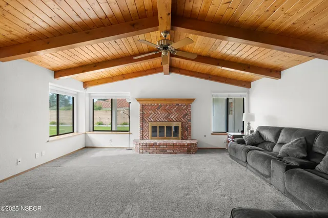 $1,400,000 | 4695 Blackstone Court, Santa Maria, CA 93455