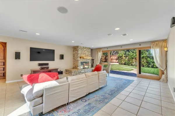 $8,500 | 9824 Baden Avenue, Chatsworth, CA 91311