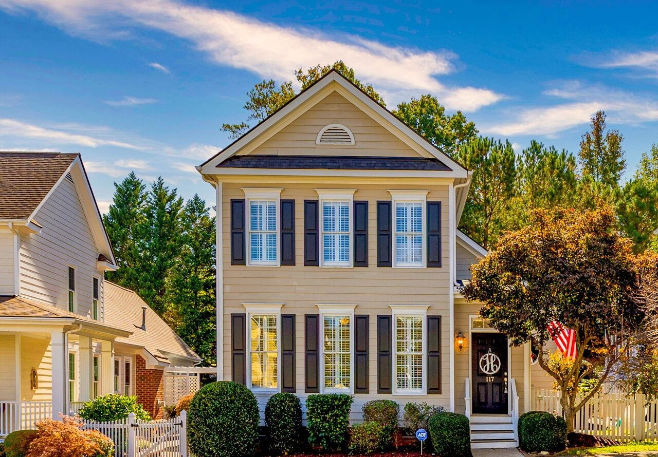 Rare Opportunity in Sunset Ridge! Charming Charleston home on quiet street. Hardwoods throughout home except bonus. Exterior Front