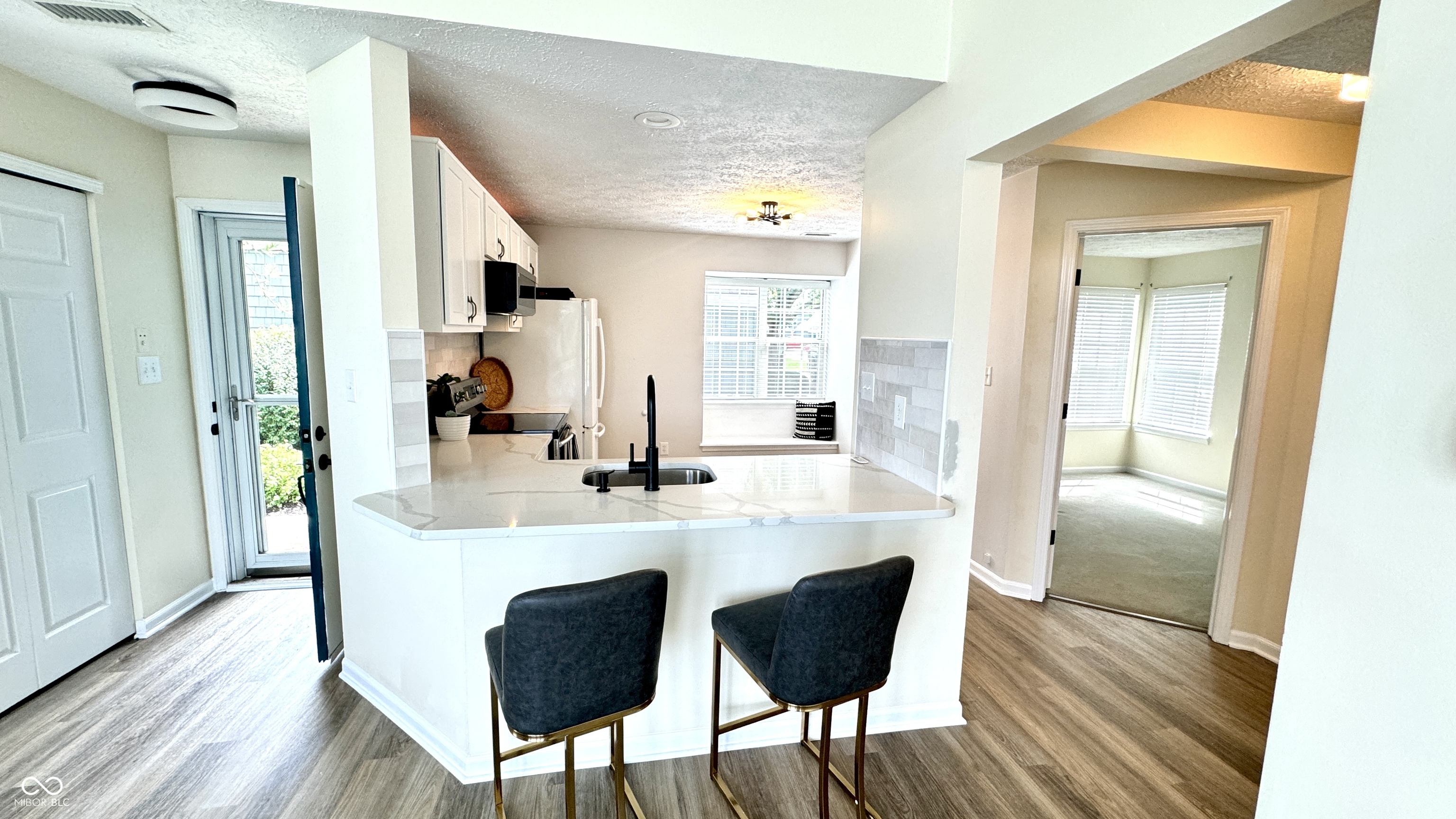 7656 Harbour Indianapolis, IN 46240 - Photo 9 of 21