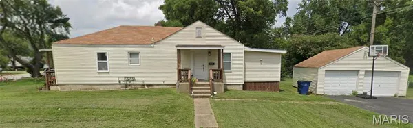 $1,050 | 10123 St Katherine Lane, St. Ann, MO 63074
