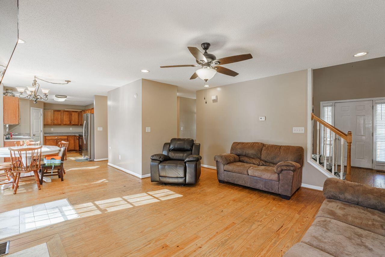 411 Fletcher Lane Walterboro, SC 29488 - Photo 6 of 21 DSC02336-HDR