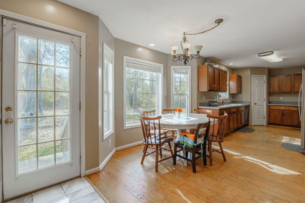 411 Fletcher Lane Walterboro, SC 29488 - Photo 7 of 21 DSC02351-HDR