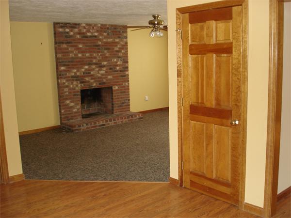 27 Smith Road Mansfield, MA 02048 - Photo 13 of 28 Gallery Image 13