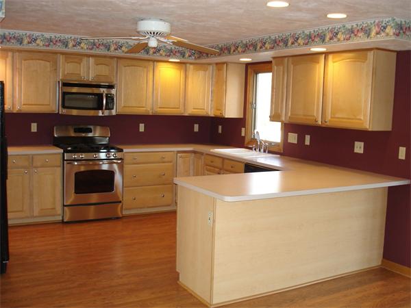 27 Smith Road Mansfield, MA 02048 - Photo 5 of 28 Gallery Image 5