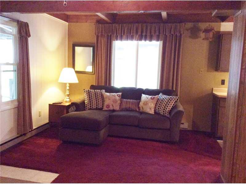 151 Chestnut Ridge Road Acme, PA 15610 - Photo 5 of 19 Living Room.