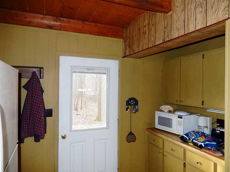 151 Chestnut Ridge Road Acme, PA 15610 - Photo 7 of 19 Kitchen.