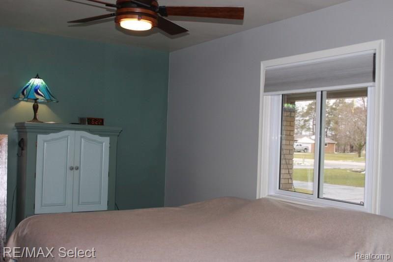 9123 Potter Road Flushing, MI 48433 - Photo 16 of 47 IMG_0385.JPG