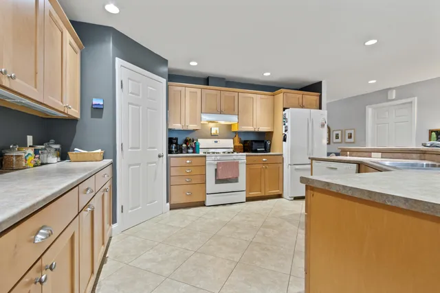 $445,000 | 381 Pond Road, Lewiston, ME 04240