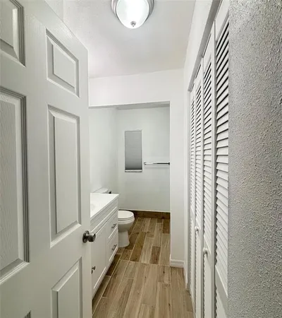 $2,100 | 4160 Fruitville Road, Unit 34, Sarasota, FL 34232