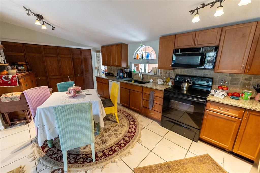 17616 Boy Scout Road Odessa, FL 33556 - Photo 5 of 68