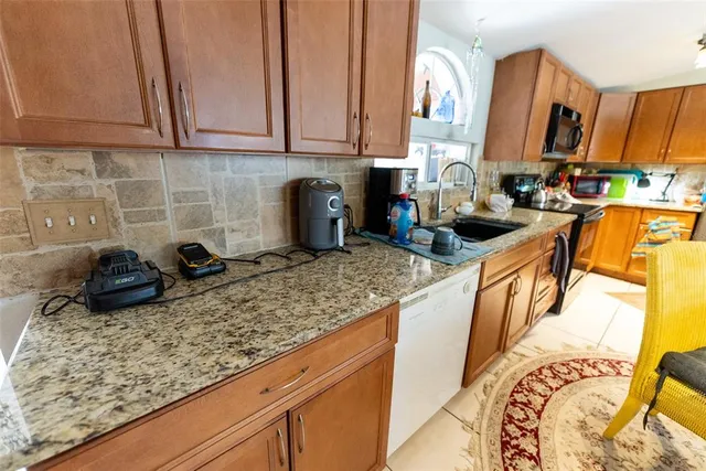 $399,999 | 17616 Boy Scout Road, Odessa, FL 33556