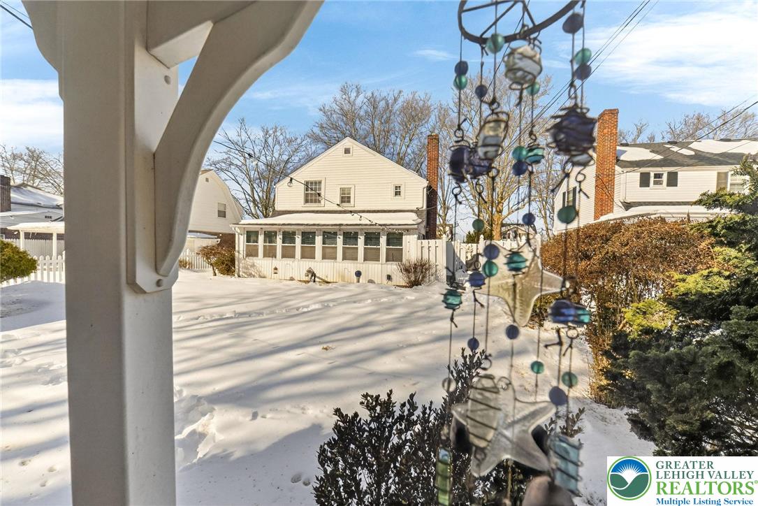 926 Buttonwood Street Emmaus, PA 18049 - Photo 49 of 63 a view of a very nice looking yard
