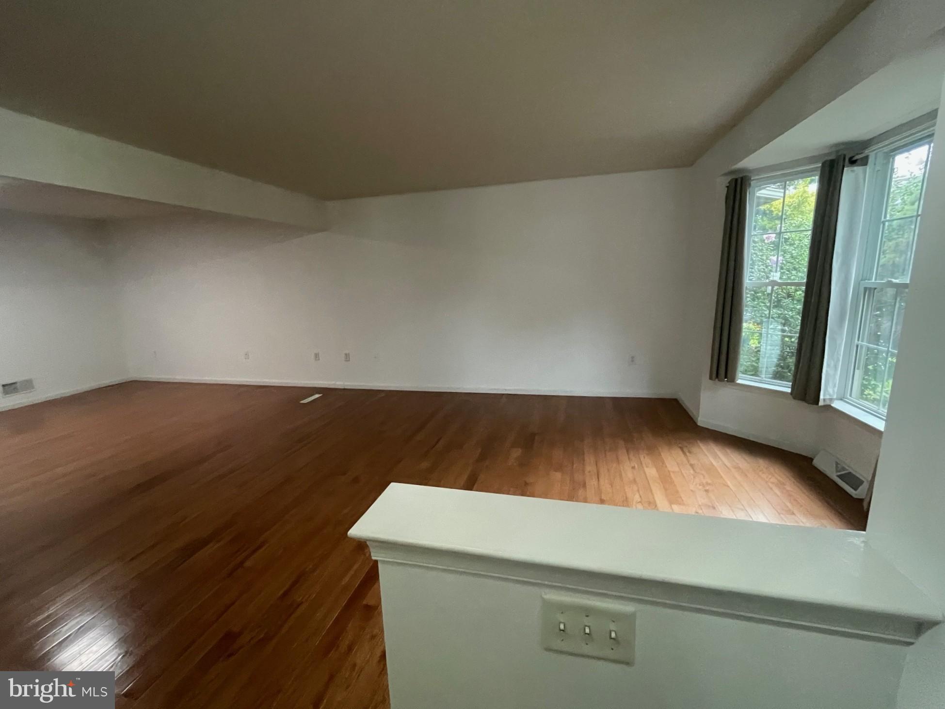115 Springbrook Court Lancaster, PA 17603 - Photo 2 of 20 Spacious room with natural light and warmth.
