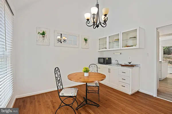 $850,000 | 12527 Chasbarb Terrace, Herndon, VA 20171