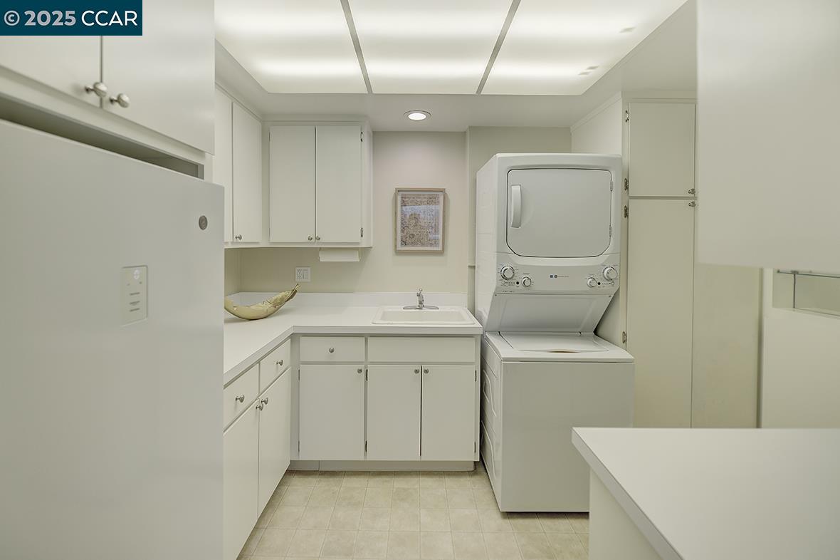 2900 Tice Creek Drive, Unit 1 & 3 Walnut Creek, CA 94595 - Photo 16 of 58