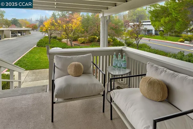 $985,000 | 2900 Tice Creek Drive, Unit 1 & 3, Walnut Creek, CA 94595