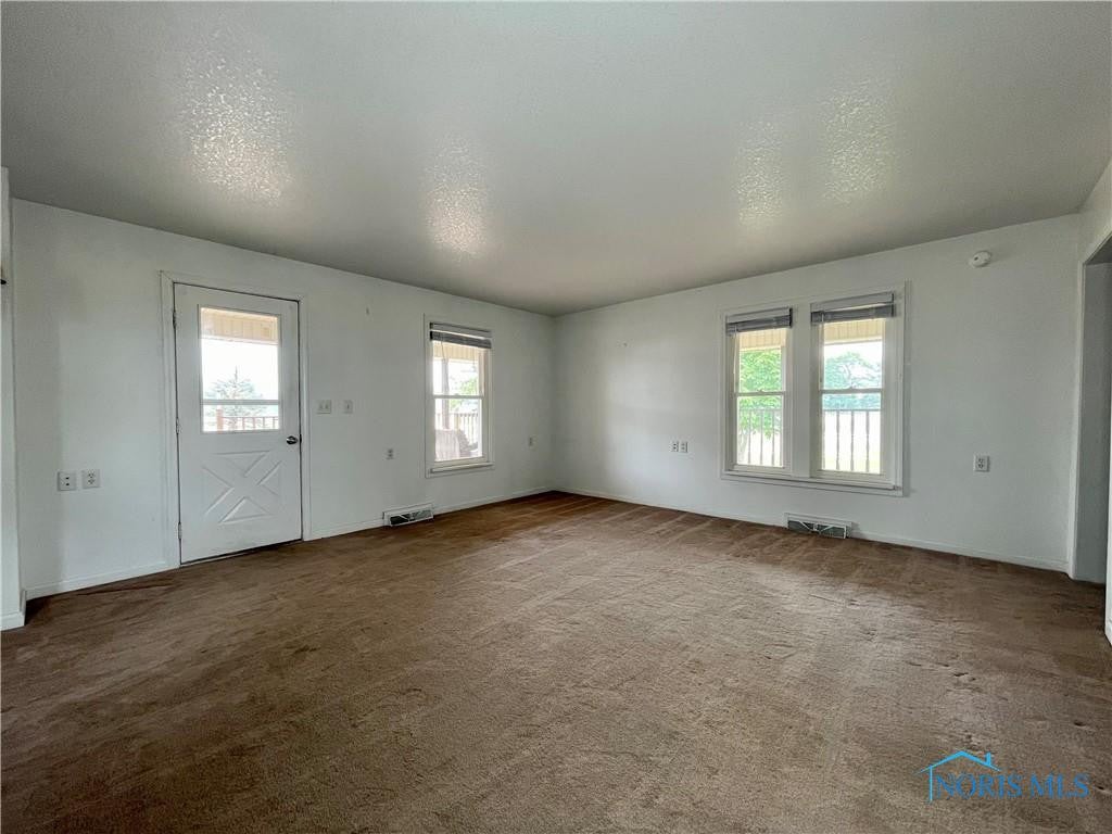 8792 Glenburg Road Defiance, OH 43512 - Photo 9 of 22 Gallery Image 9