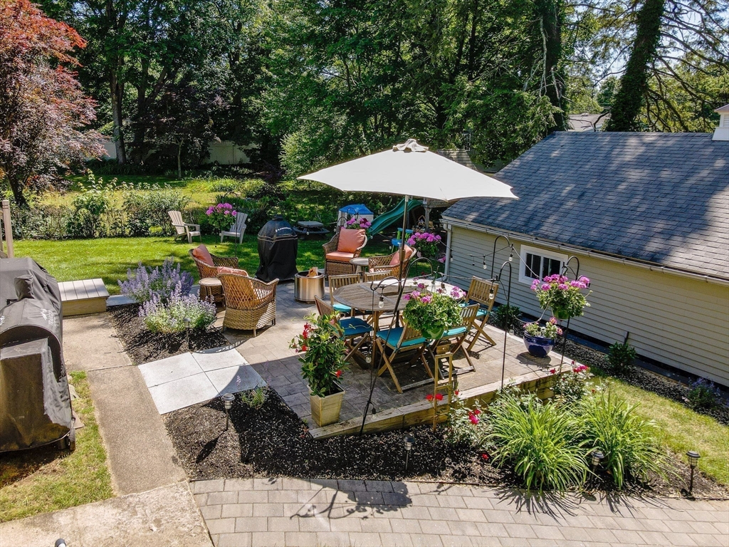 18 Wells Road Reading, MA 01867 - Photo 29 of 41