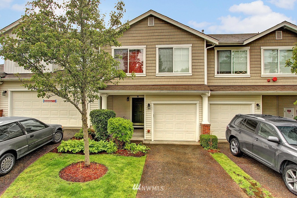 4901 Lake Place South, Unit B Renton, WA 98055 - Photo 1 of 25 Gallery Image 1