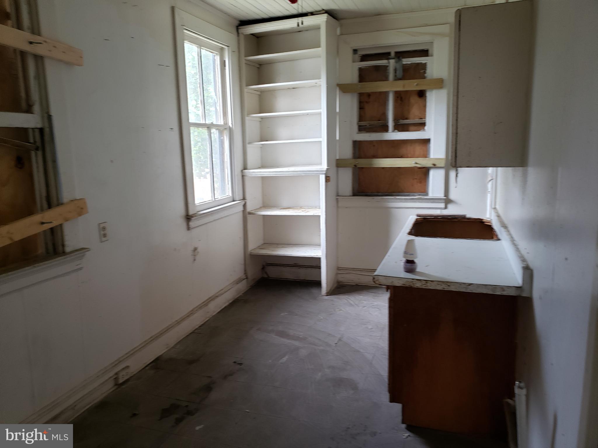 413 North Bend Road Baltimore, MD 21229 - Photo 27 of 32 2ND FLOOR - KITCHEN