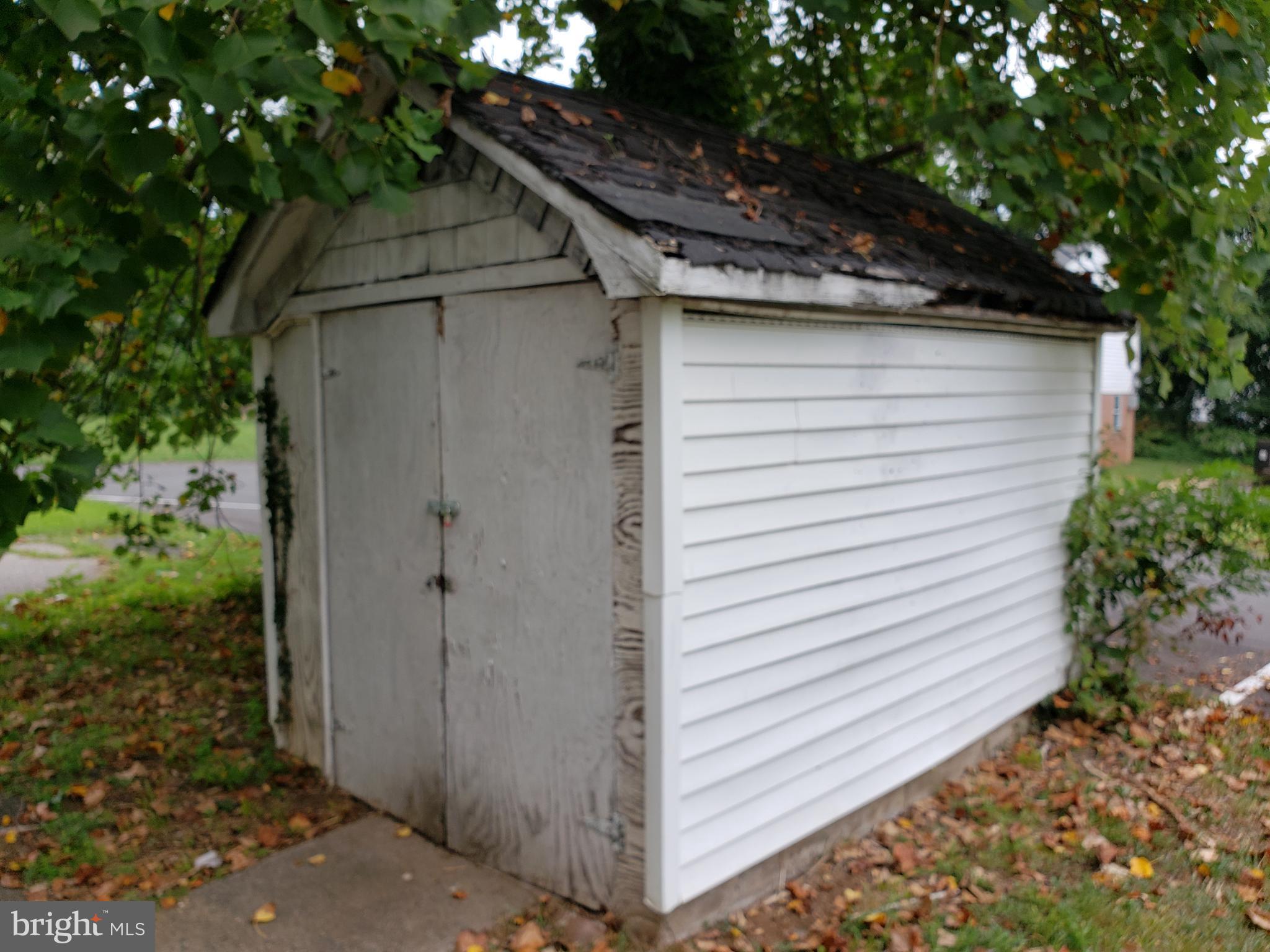 413 North Bend Road Baltimore, MD 21229 - Photo 6 of 32 SHED