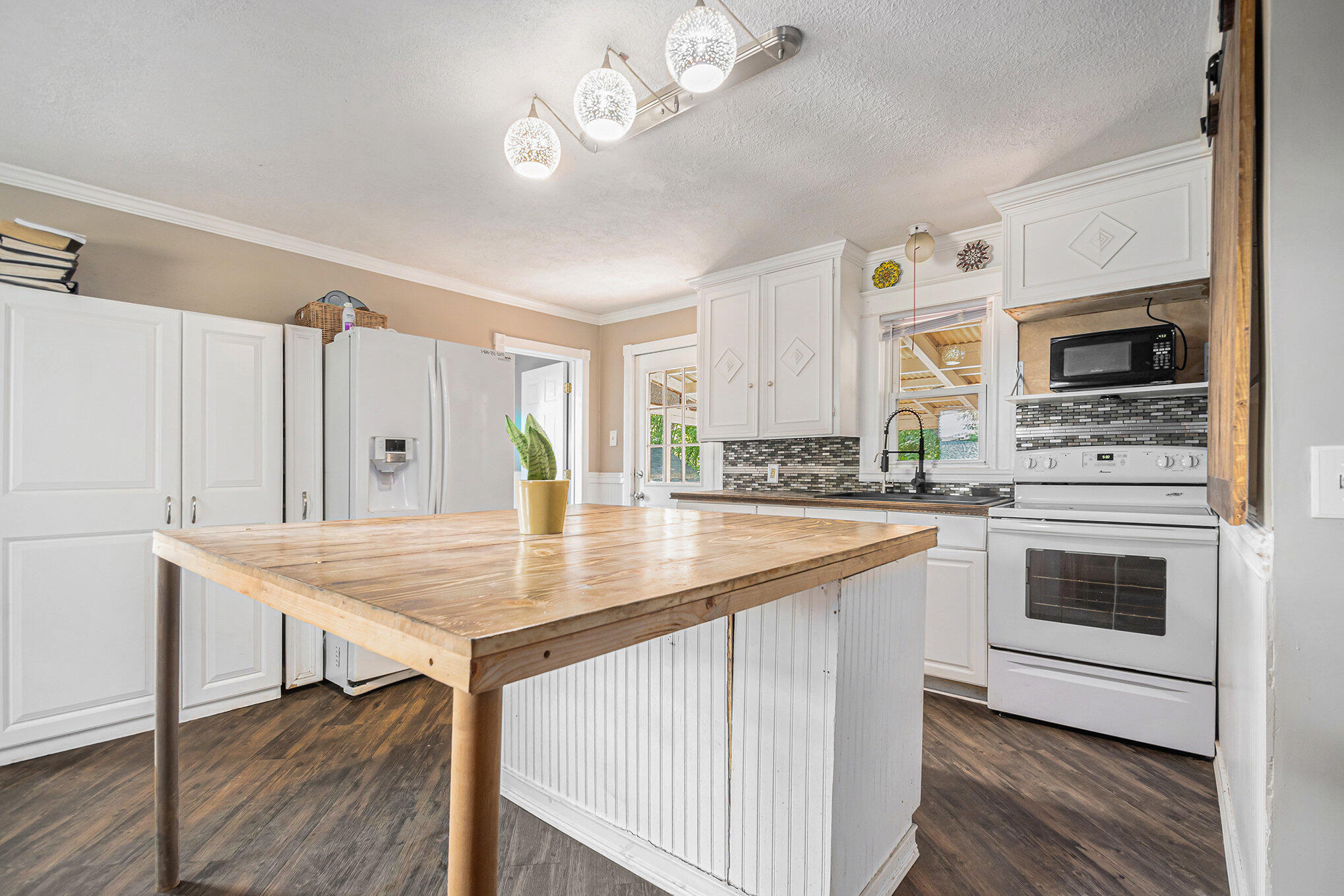 3823 Oxbow Road Sodus, MI 49126 - Photo 8 of 15 006_dsc_7144_159