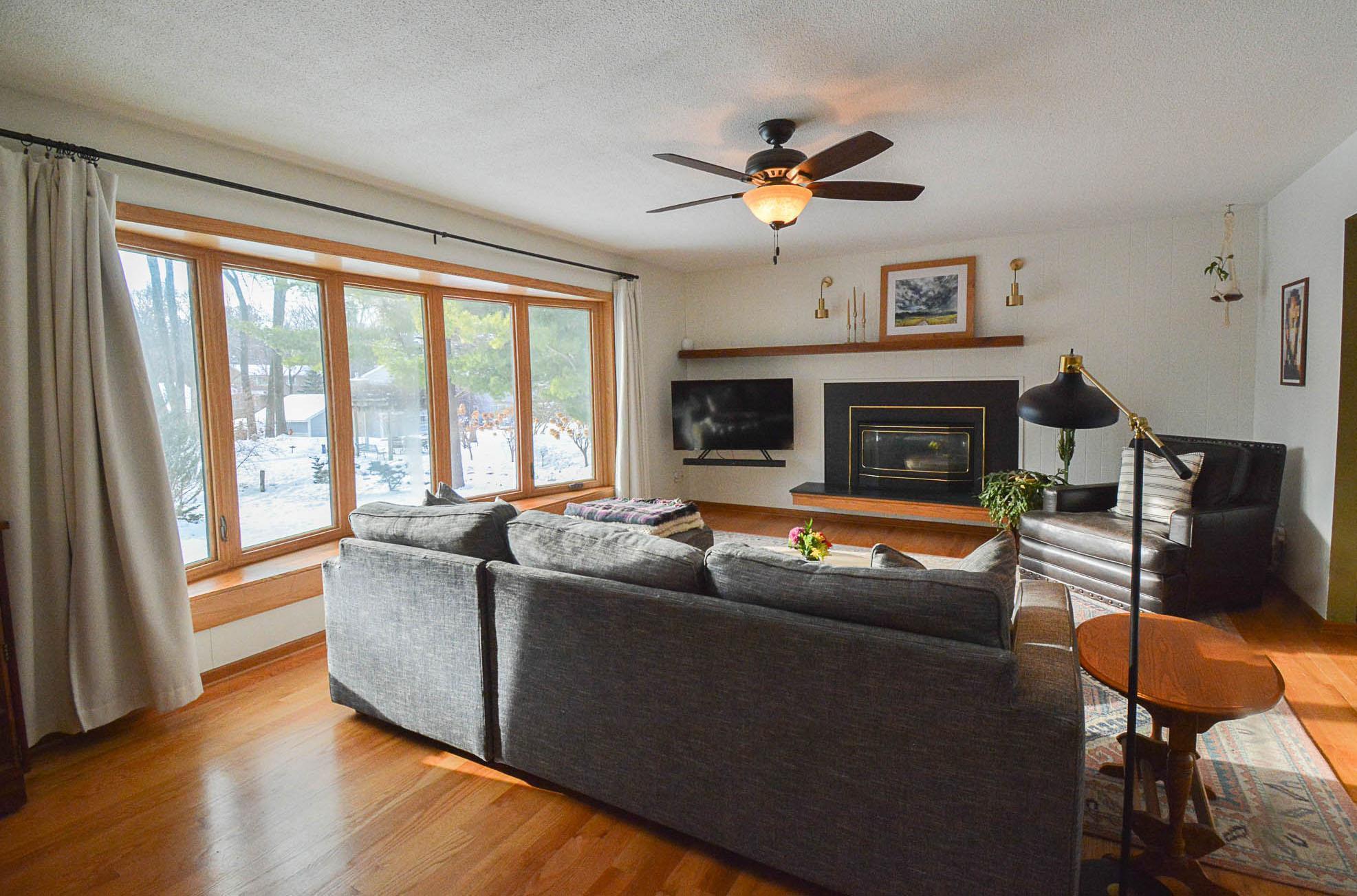 1410 Folwell Drive Southwest Rochester, MN 55902 - Photo 2 of 40