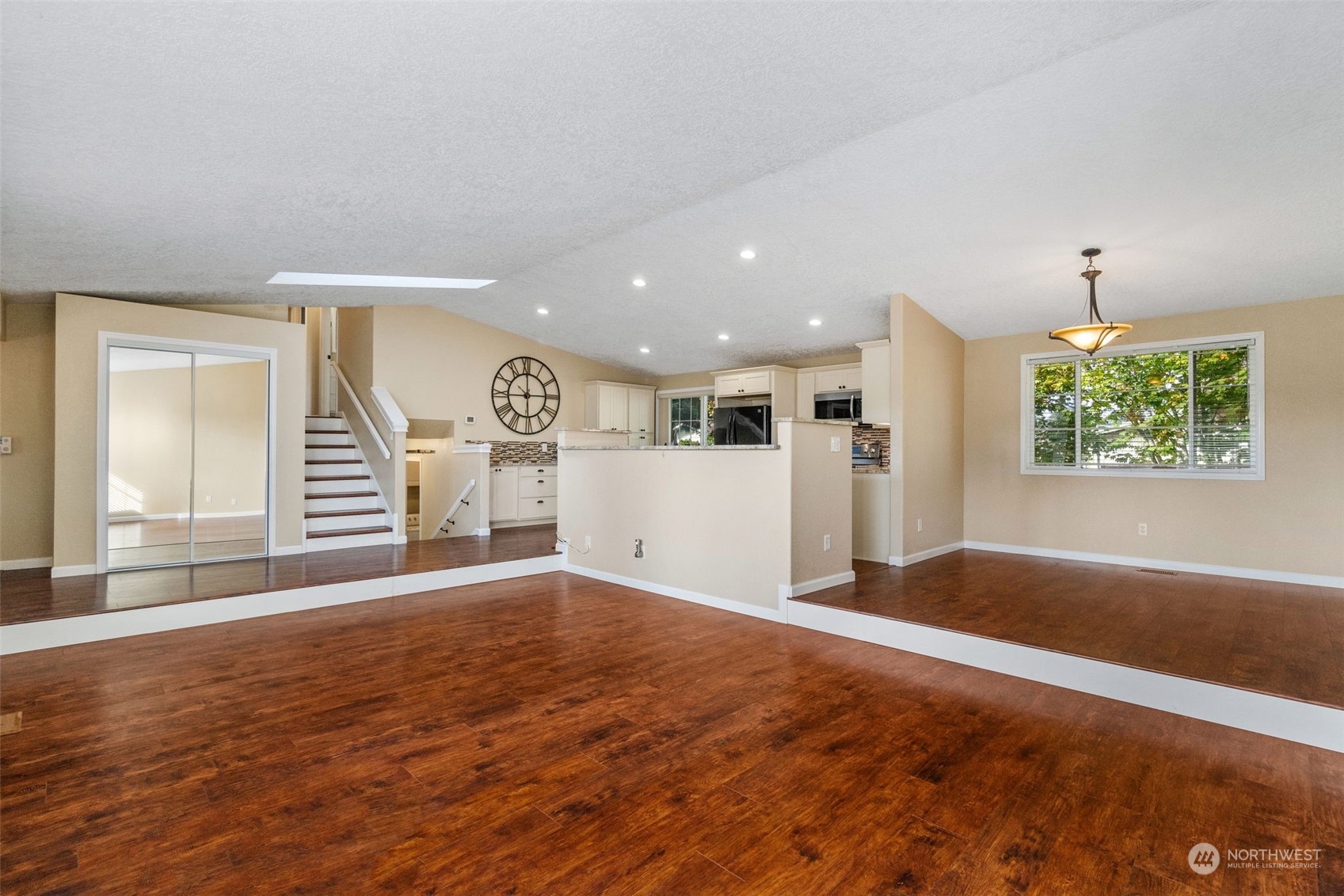 1225 Eshom Road Centralia, WA 98531 - Photo 4 of 26 Gallery Image 4