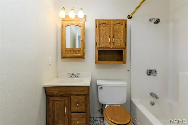 $245,000 | 2222 Parkton Way, Barnhart, MO 63012