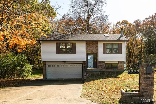 $245,000 | 2222 Parkton Way, Barnhart, MO 63012