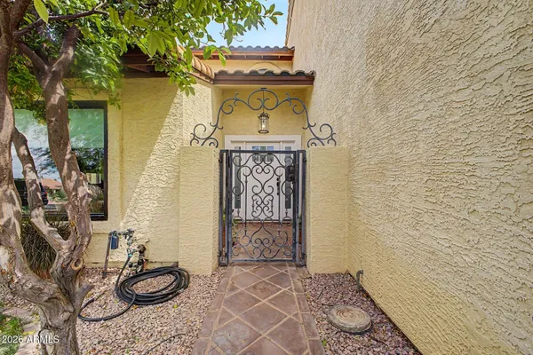 $895,000 | 8421 South Kenwood Lane, Tempe, AZ 85284