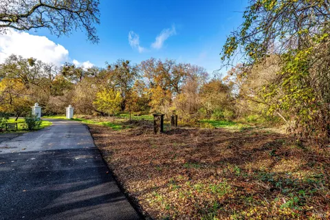 $435,000 | 1055 Heaven Hill Road, Sonoma, CA 95476