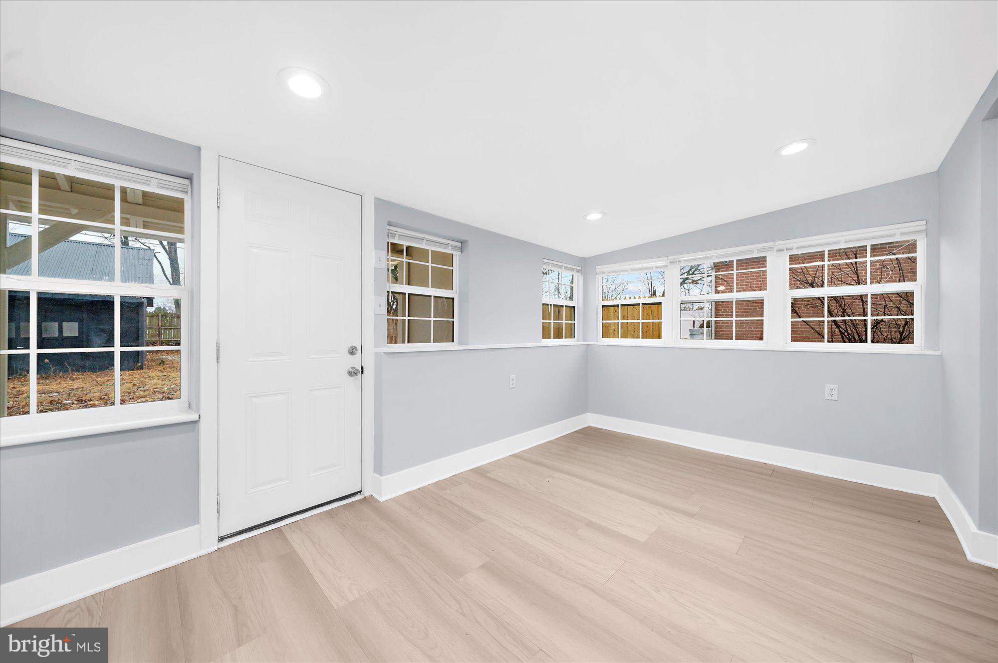 733 West County Line Road Horsham, PA 19044 - Photo 11 of 24 a view of empty room with windows