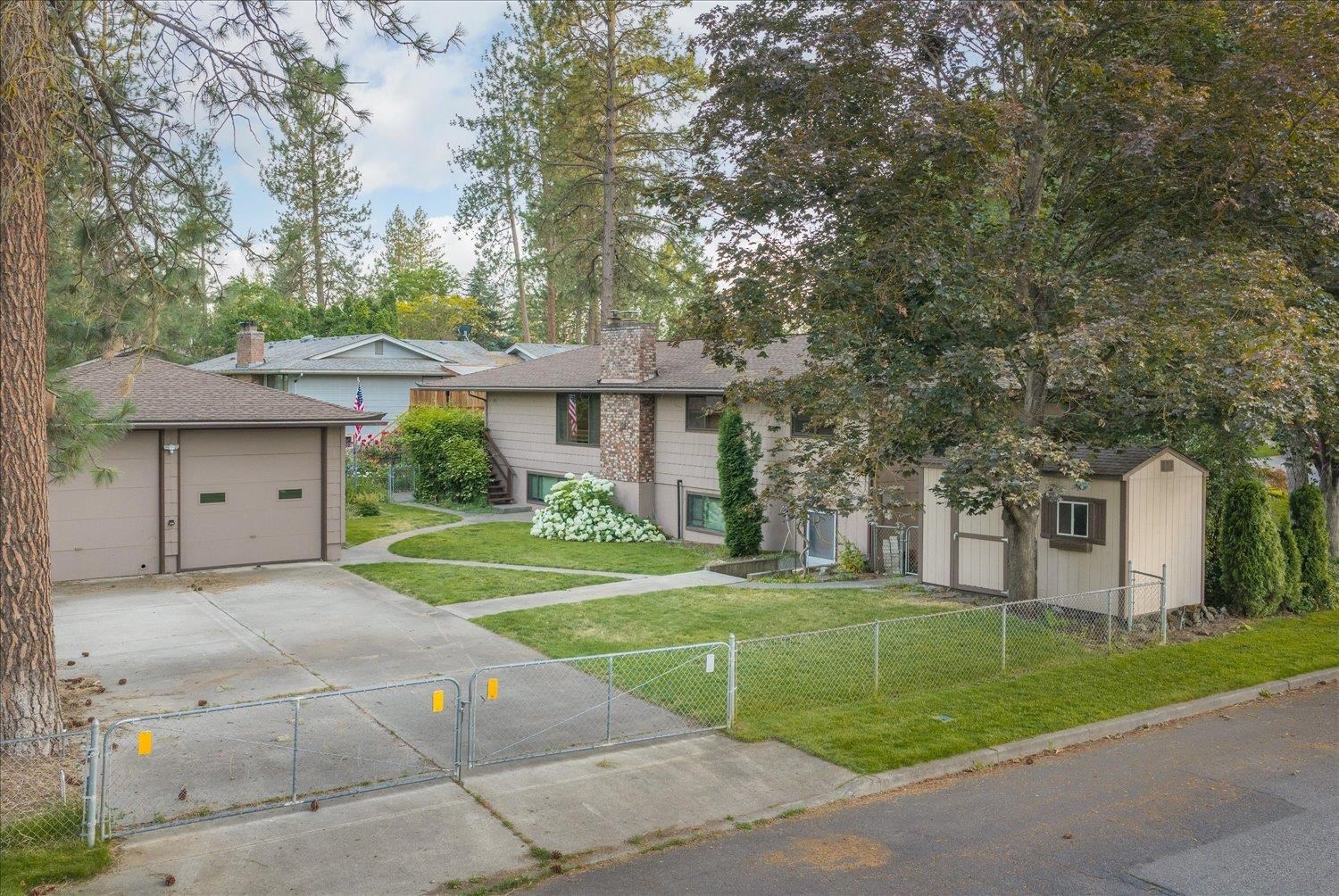 5209 West Myrtlewood Court Spokane, WA 99208 - Photo 1 of 40
