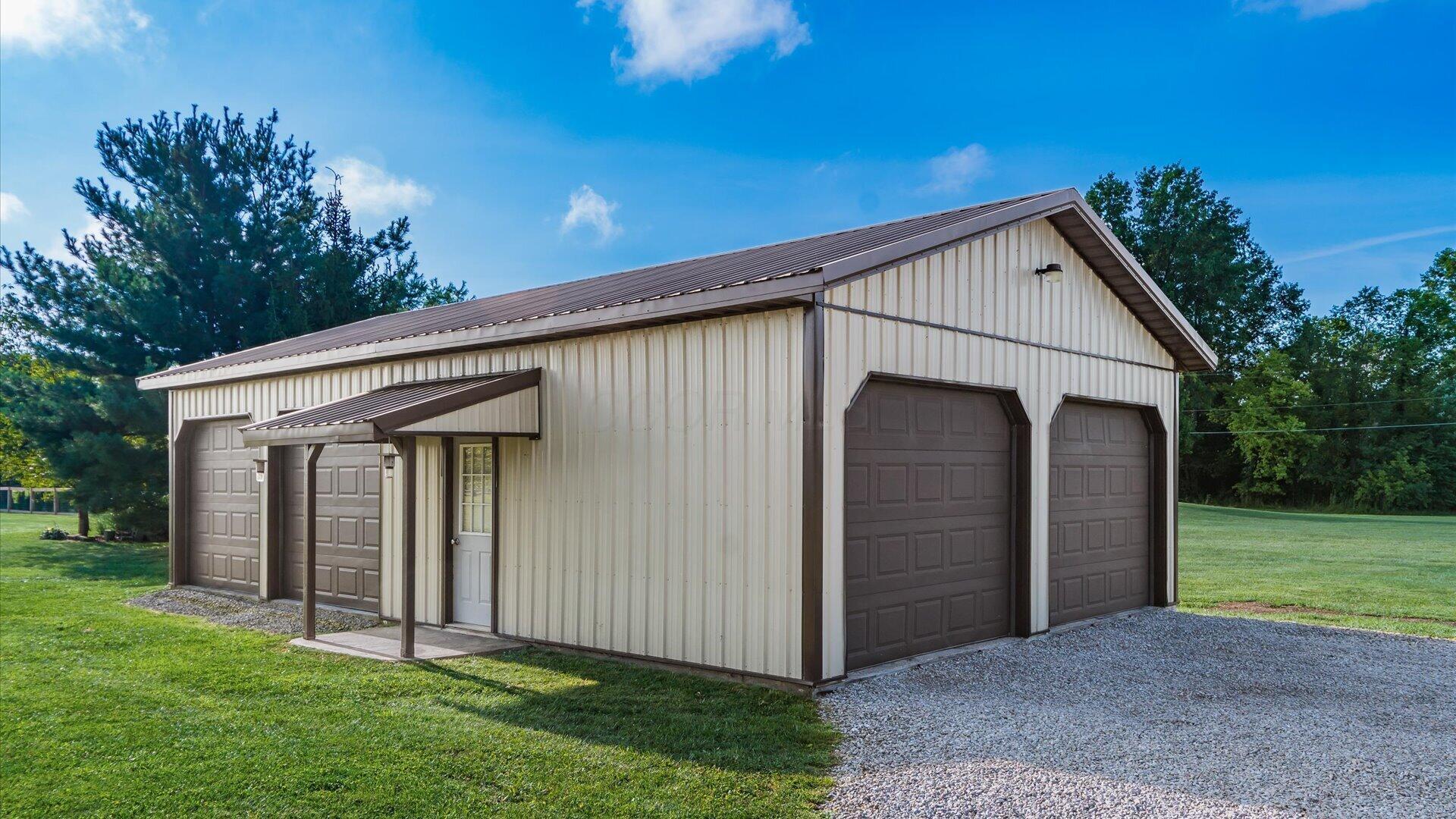 8261 York Road Southwest Pataskala, OH 43062 - Photo 4 of 40