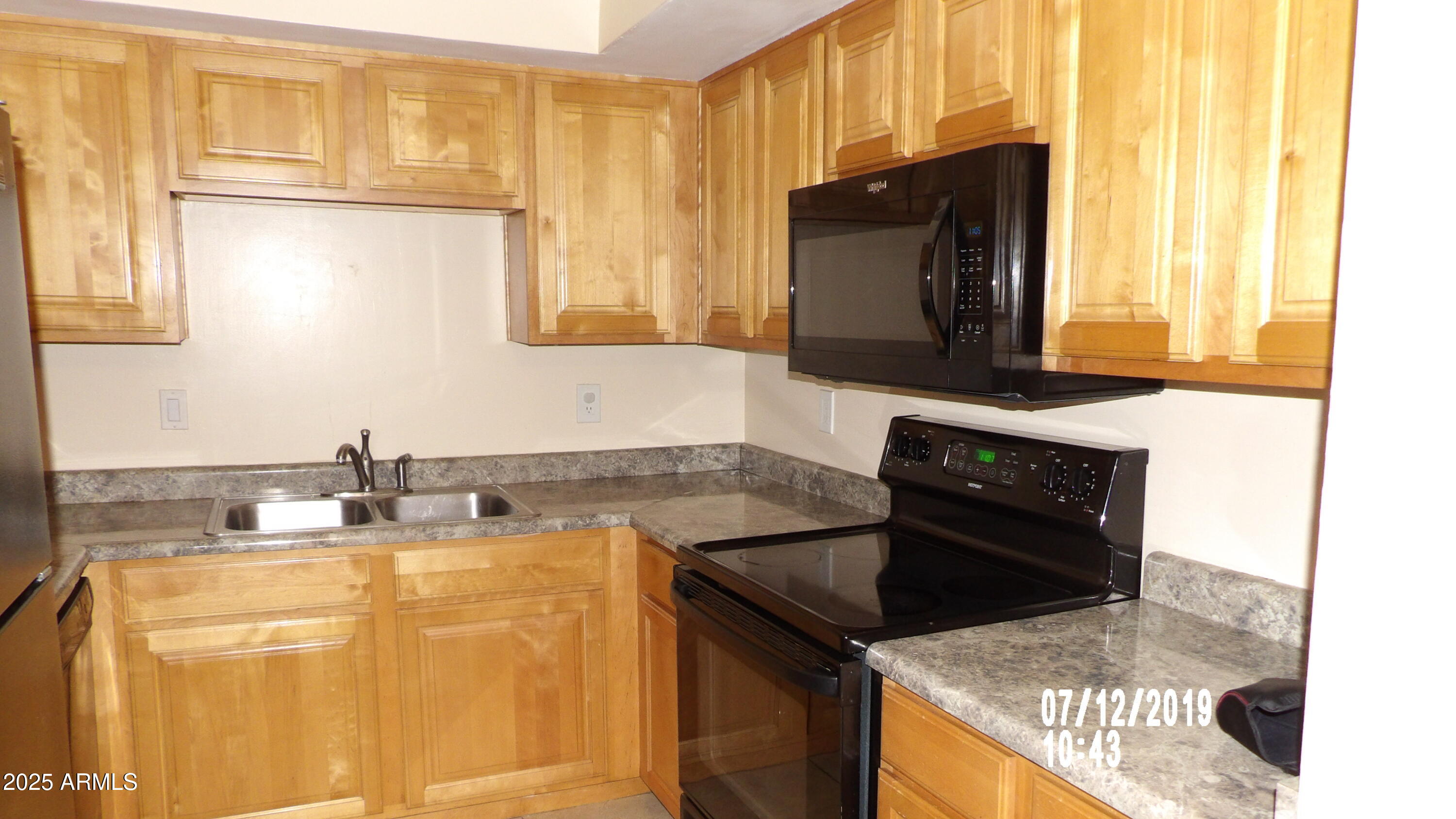 1340 North Recker Road, Unit 234 Mesa, AZ 85205 - Photo 5 of 10 100_2841