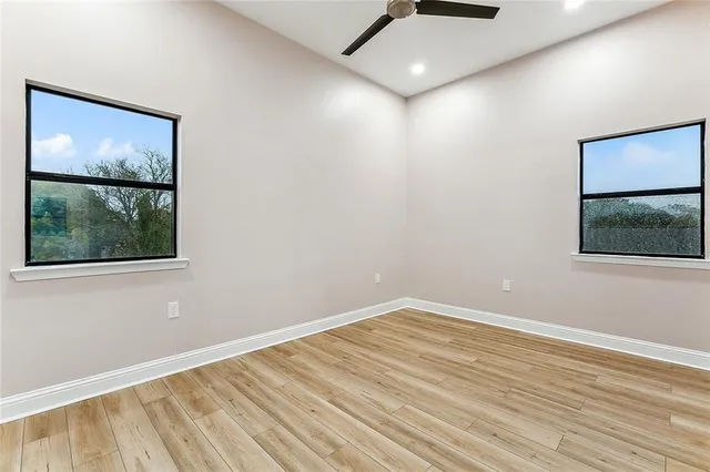 $2,000 | 2017 North Villere Street, Unit 2, New Orleans, LA 70116