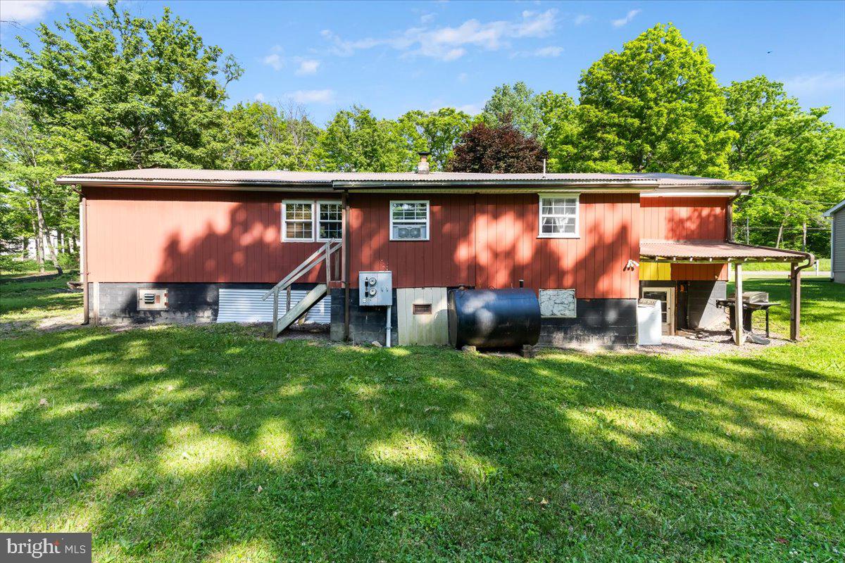 4249 Chestnut Ridge Road Grantsville, MD 21536 - Photo 5 of 33