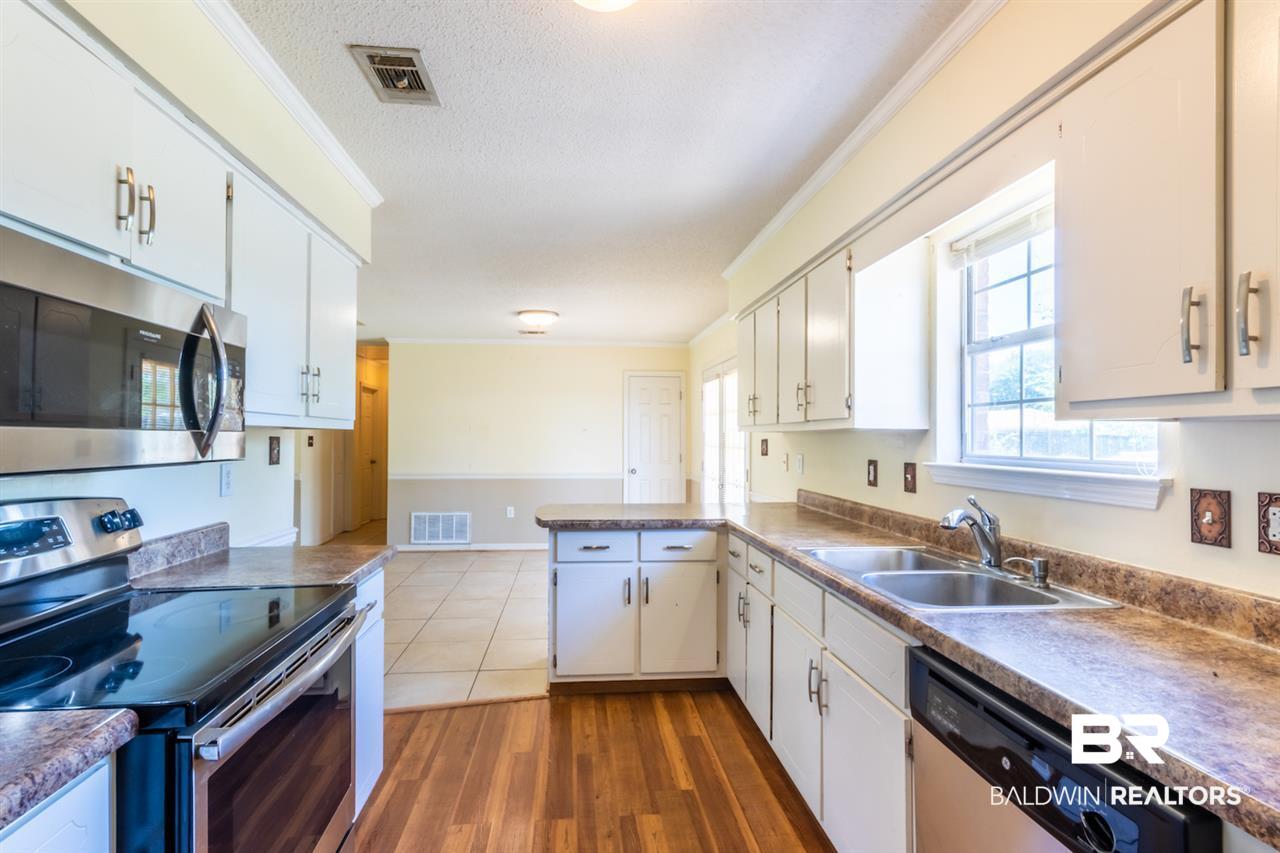 16372 Hunter Lane Foley, AL 36535 - Photo 6 of 25