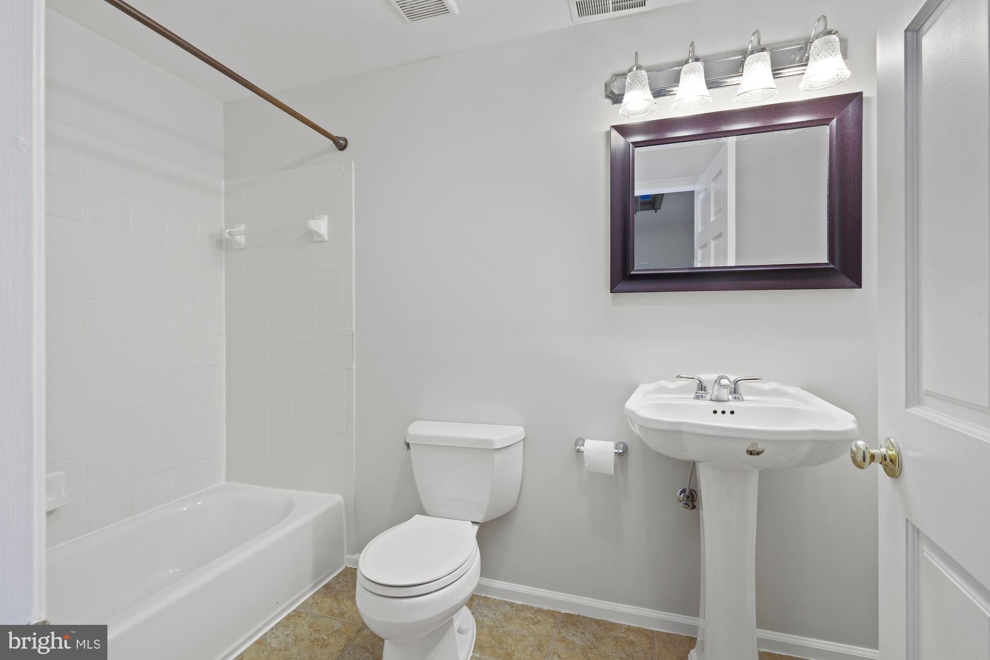 2724 13th Street Northwest Washington, DC 20009 - Photo 17 of 30