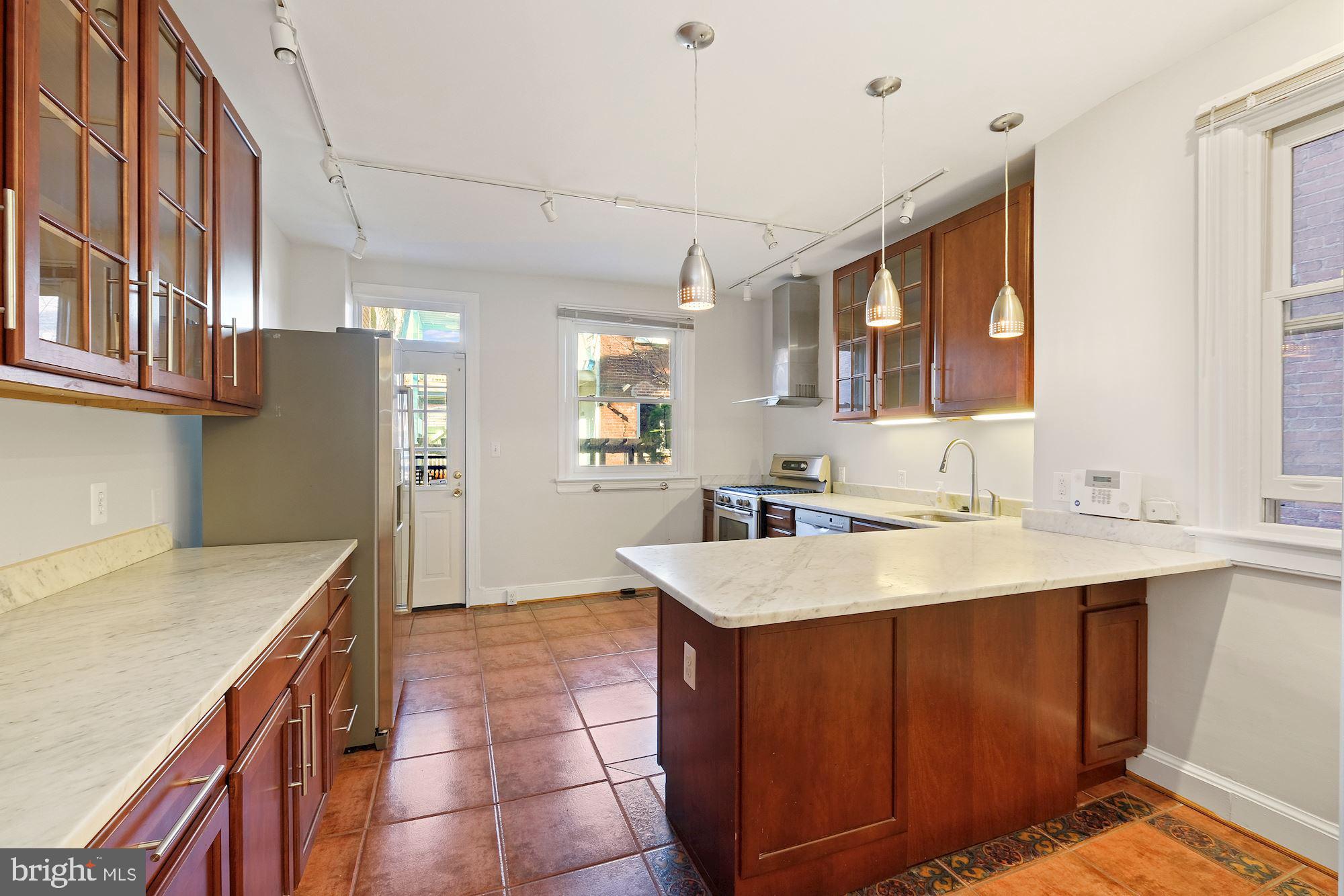 2724 13th Street Northwest Washington, DC 20009 - Photo 9 of 30