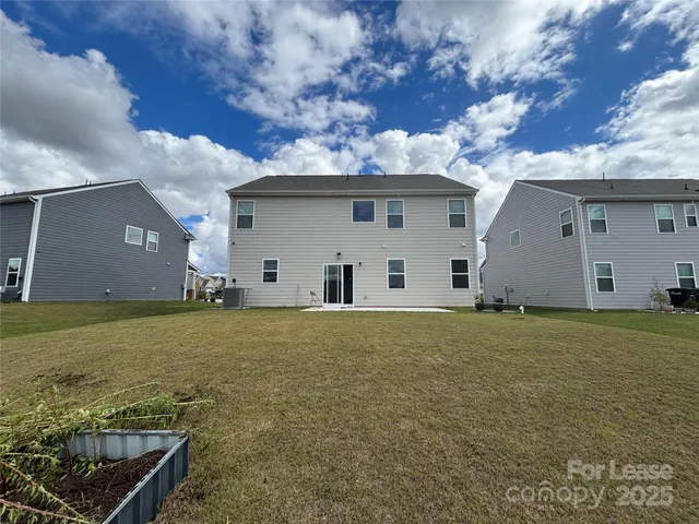 a front view of house with yard